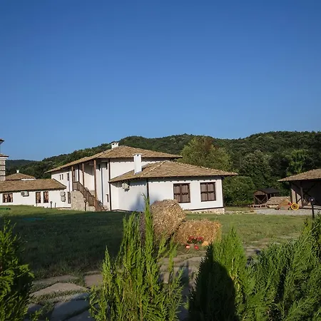 Ethnocomplex Lodge Krivini